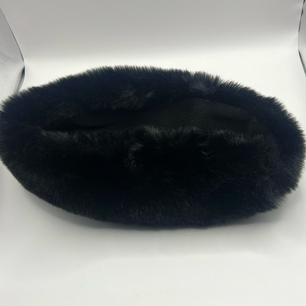 Black head wrap for winter.  Fleece inside, very soft outside